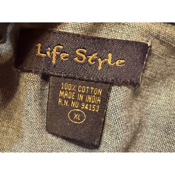 Life Style by LEI Women XL Blue Denim Floral Cutout Button Front Vest Upcycled - Picture 4 of 9